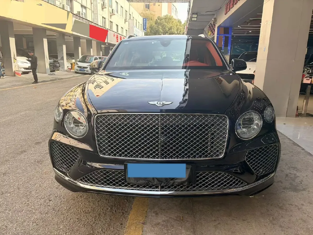 2021 Bentley Bentayga 4.0T 550HP V8 8AT,autocango,china used car exporter,china ev exporter,chinese used car exporter,chinese used ev exporter