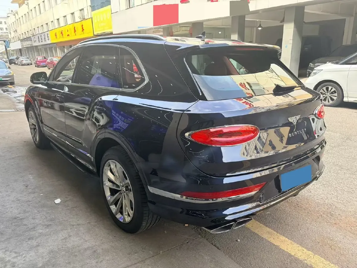 2021 Bentley Bentayga 4.0T 550HP V8 8AT,autocango,china used car exporter,china ev exporter,chinese used car exporter,chinese used ev exporter