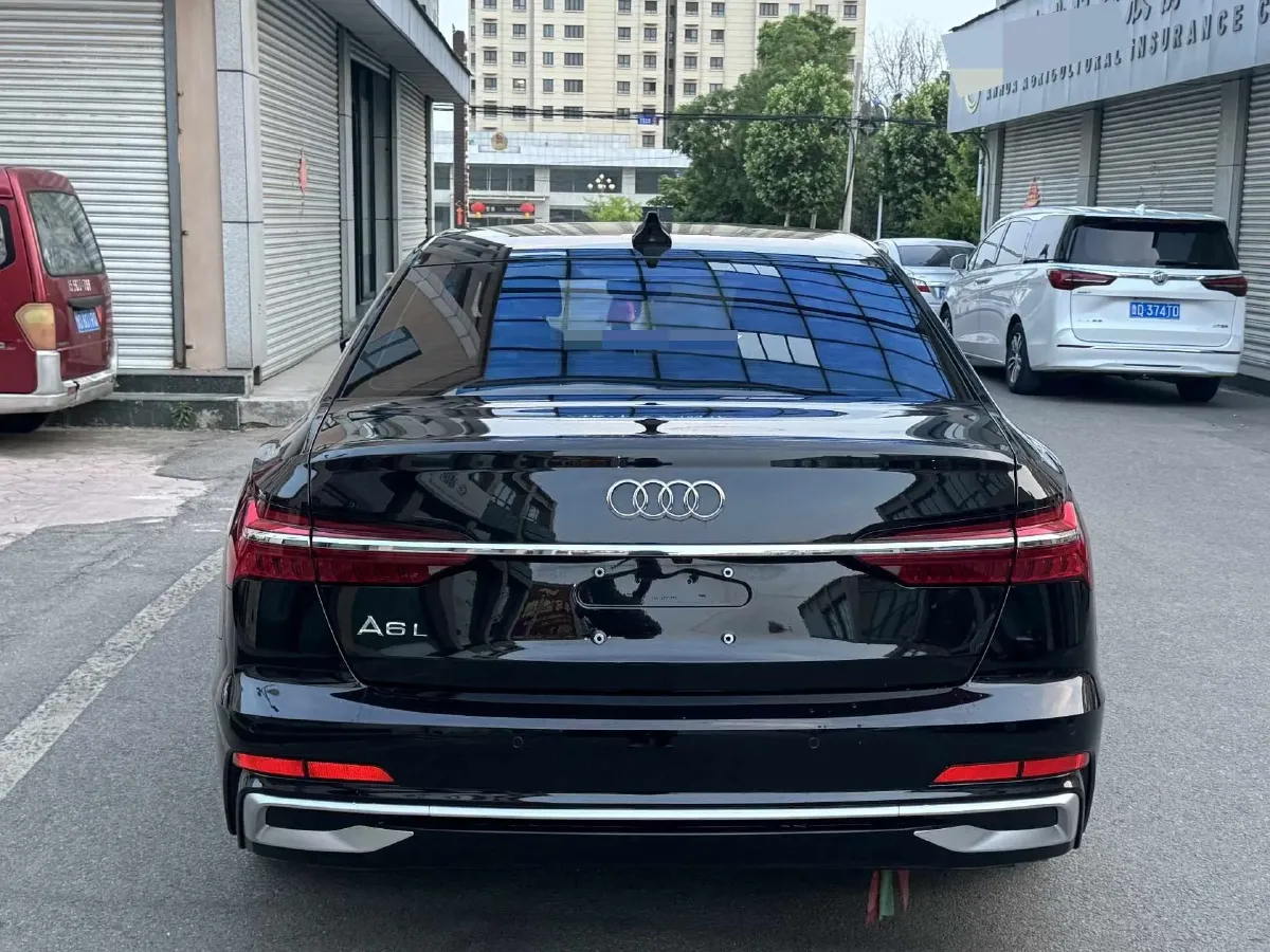 2020 Audi A6L 2.0T 190HP L4 7DCT,autocango,china used car exporter,china ev exporter,chinese used car exporter,chinese used ev exporter