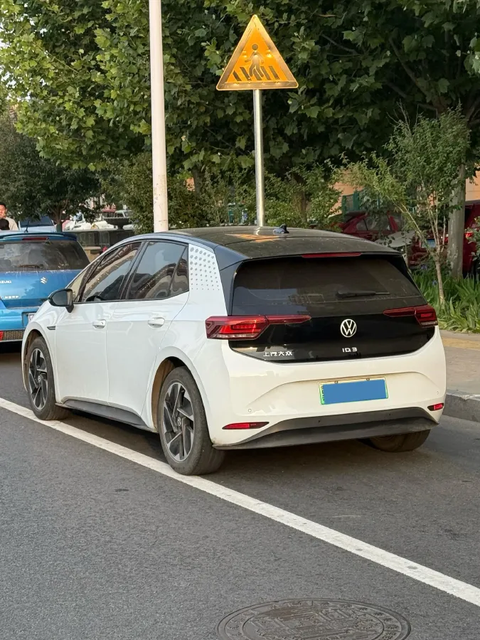 2023 Volkswagen ID.3 BEV 52.8KWH,autocango,china used car exporter,china ev exporter,chinese used car exporter,chinese used ev exporter