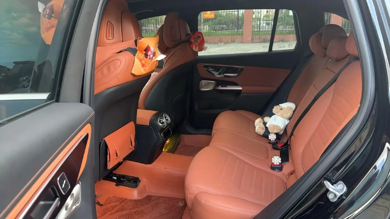 2025 Mercedes-Benz GLC Class 2.0T 258HP L4 9AT,autocango,china used car exporter,china ev exporter,chinese used car exporter,chinese used ev exporter