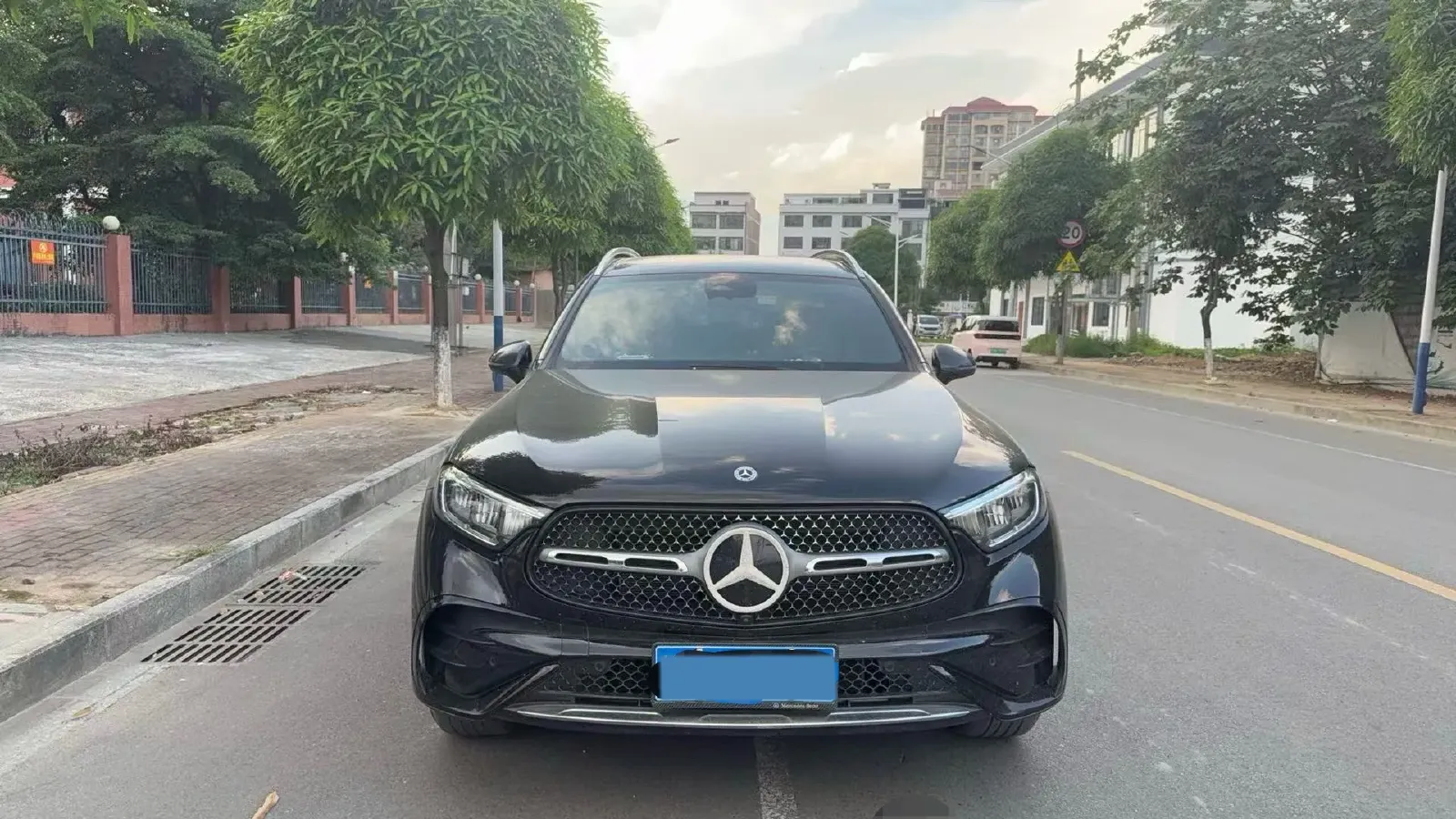 2025 Mercedes-Benz GLC Class 2.0T 258HP L4 9AT,autocango,china used car exporter,china ev exporter,chinese used car exporter,chinese used ev exporter