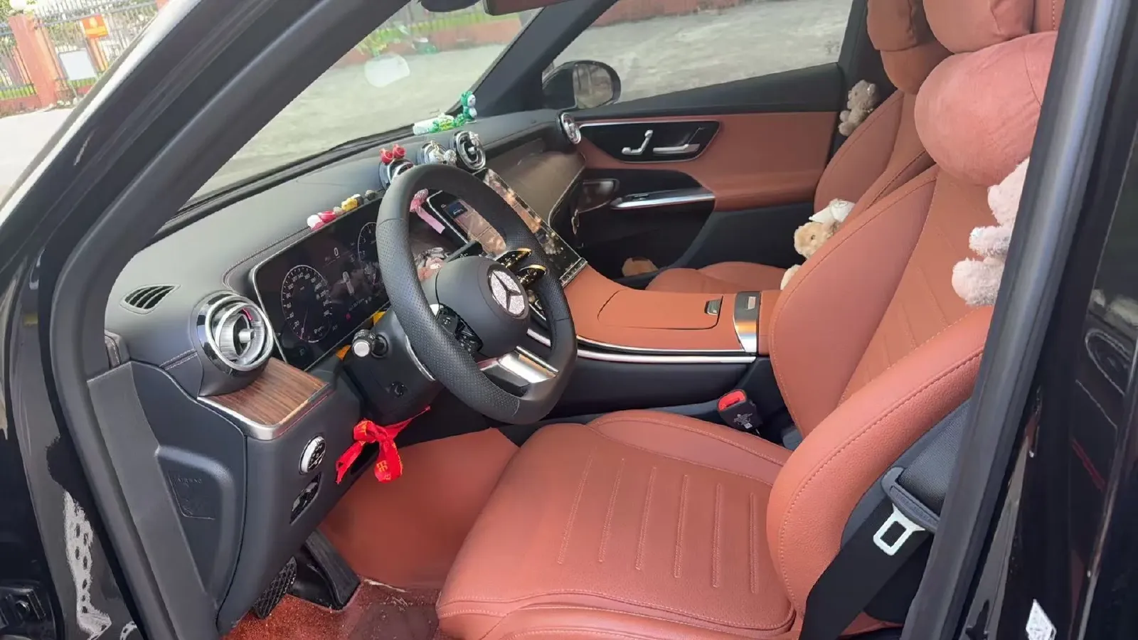 2025 Mercedes-Benz GLC Class 2.0T 258HP L4 9AT,autocango,china used car exporter,china ev exporter,chinese used car exporter,chinese used ev exporter