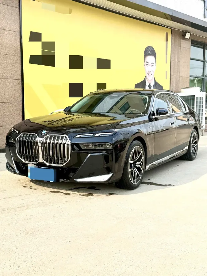 2023 BMW 7 Series 3.0T 272HP L6 8AT,autocango,china used car exporter,china ev exporter,chinese used car exporter,chinese used ev exporter