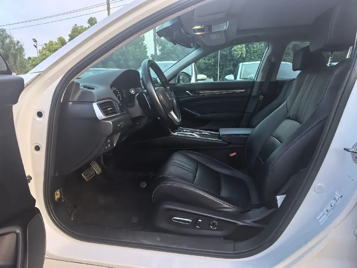 2022 Honda Accord 2.0L 146HP L4 E-CVT Hybrid,autocango,china used car exporter,china ev exporter,chinese used car exporter,chinese used ev exporter