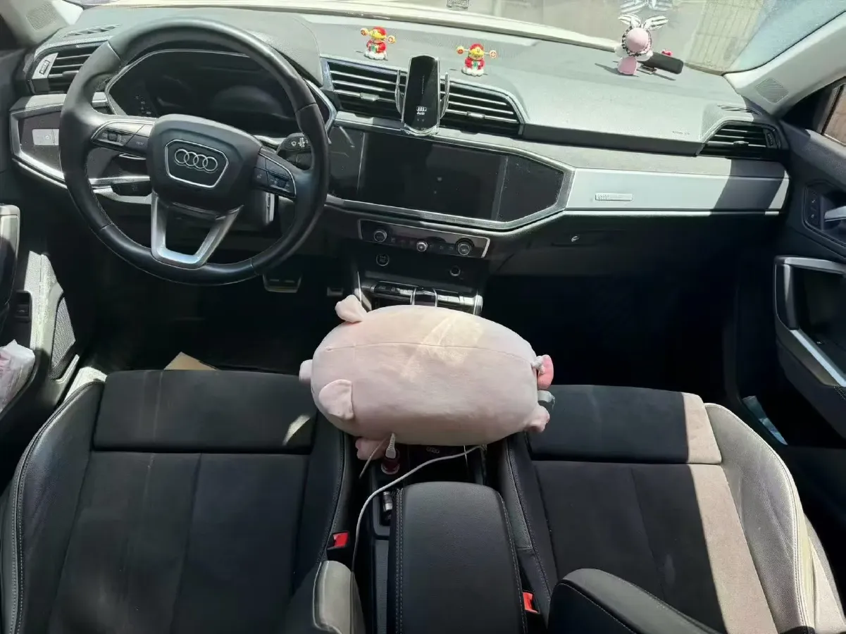 2023 Audi Q3 2.0T 186HP L4 7DCT,autocango,china used car exporter,china ev exporter,chinese used car exporter,chinese used ev exporter