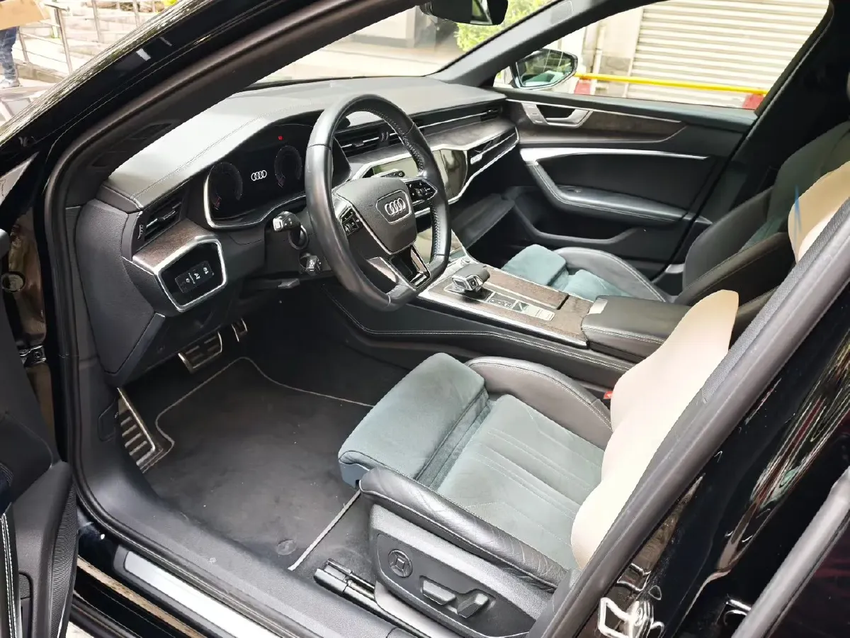 2020 Audi A6 3.0T 340HP V6 7DCT,autocango,china used car exporter,china ev exporter,chinese used car exporter,chinese used ev exporter