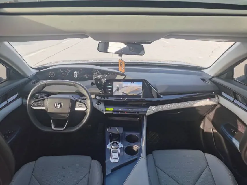 2023 ChangAn UNI-V iDD 1.5T 170HP L4 6TCT PHEV 18.4KWH,autocango,china used car exporter,china ev exporter,chinese used car exporter,chinese used ev exporter