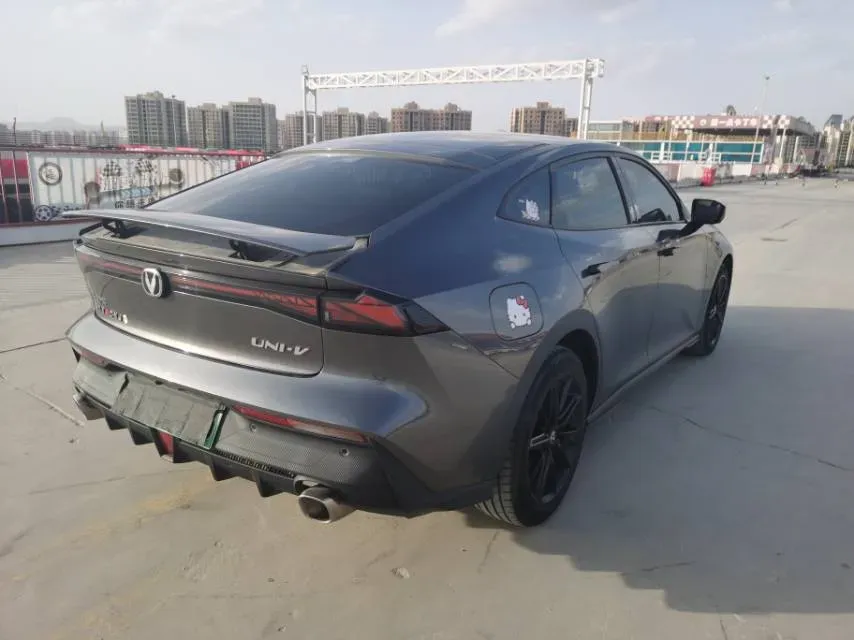 2023 ChangAn UNI-V iDD 1.5T 170HP L4 6TCT PHEV 18.4KWH,autocango,china used car exporter,china ev exporter,chinese used car exporter,chinese used ev exporter