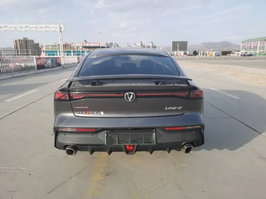2023 ChangAn UNI-V iDD 1.5T 170HP L4 6TCT PHEV 18.4KWH,autocango,china used car exporter,china ev exporter,chinese used car exporter,chinese used ev exporter
