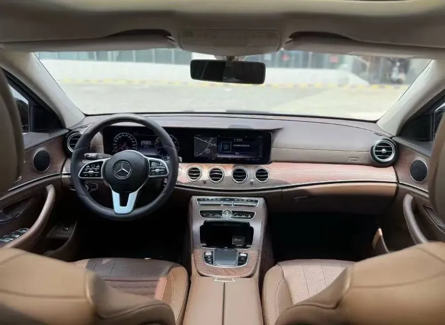 2020 Mercedes-Benz E Class 2.0T 258HP L4 9AT,autocango,china used car exporter,china ev exporter,chinese used car exporter,chinese used ev exporter
