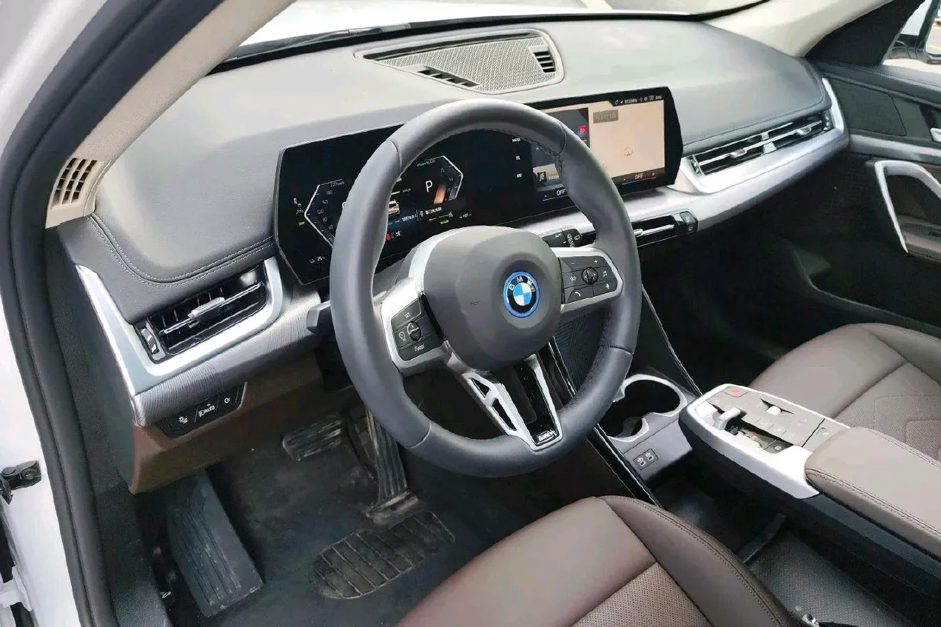 2025 Iveco 3.0T 179HP L4 8AT,autocango,china used car exporter,china ev exporter,chinese used car exporter,chinese used ev exporter