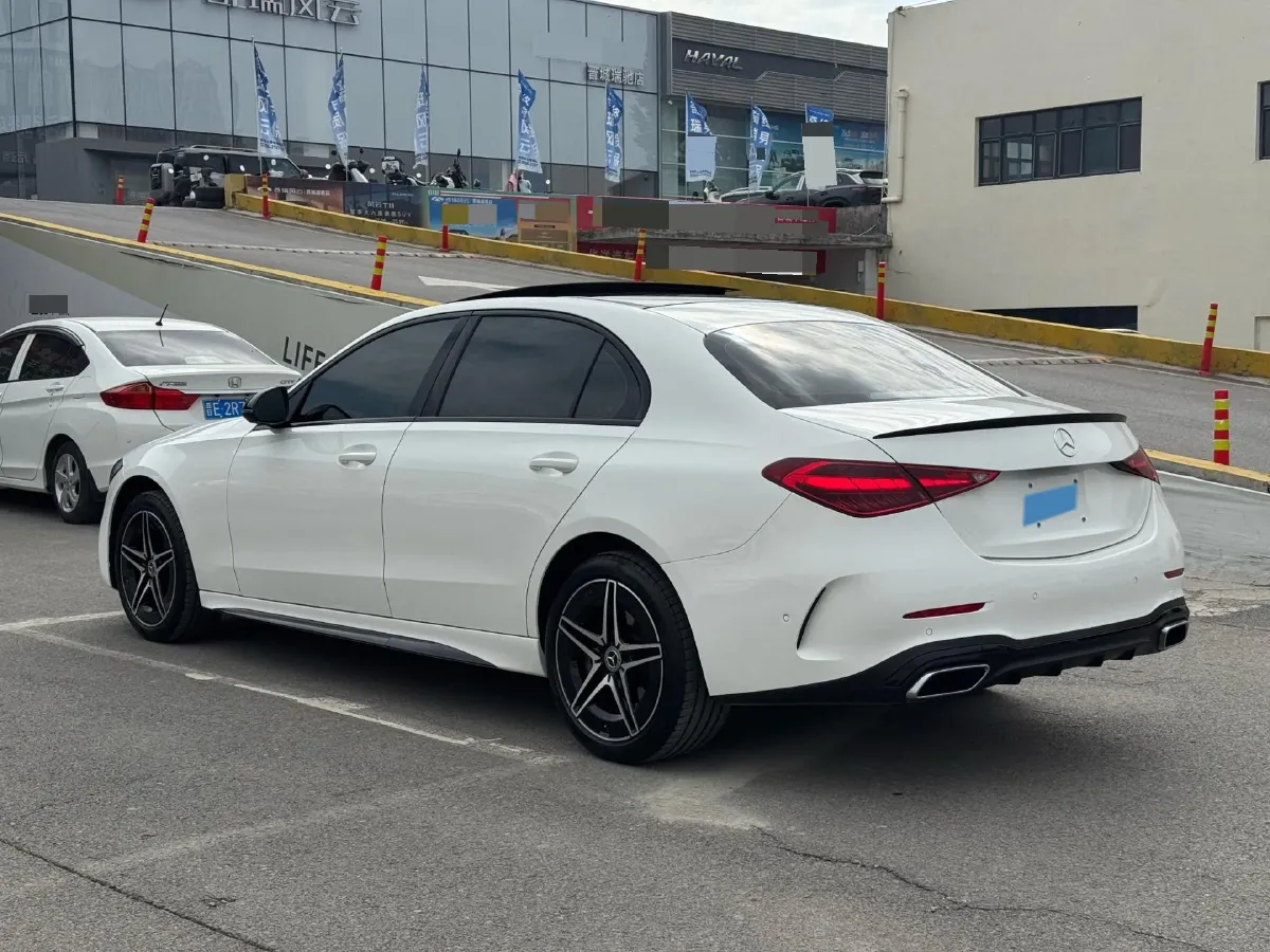 2024 Mercedes-Benz C Class 1.5T 204HP L4 9AT,autocango,china used car exporter,china ev exporter,chinese used car exporter,chinese used ev exporter