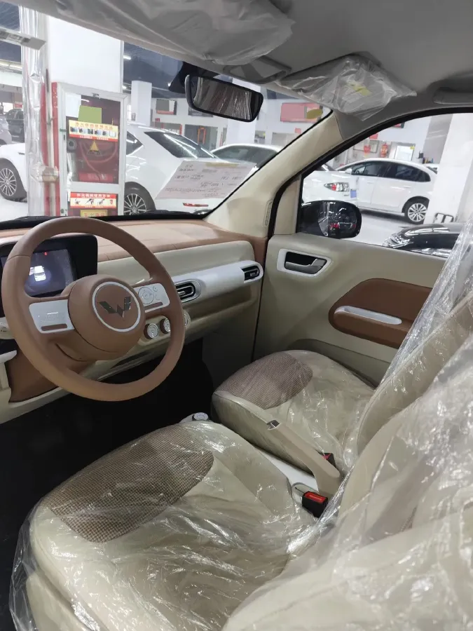 2024 WuLing HongGuang MINI EV BEV 17.3KWH,autocango,china used car exporter,china ev exporter,chinese used car exporter,chinese used ev exporter