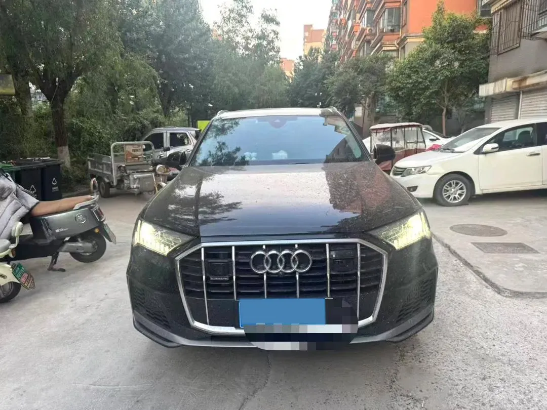 2023 Audi Q7 3.0T 340HP V6 8AT,autocango,china used car exporter,china ev exporter,chinese used car exporter,chinese used ev exporter