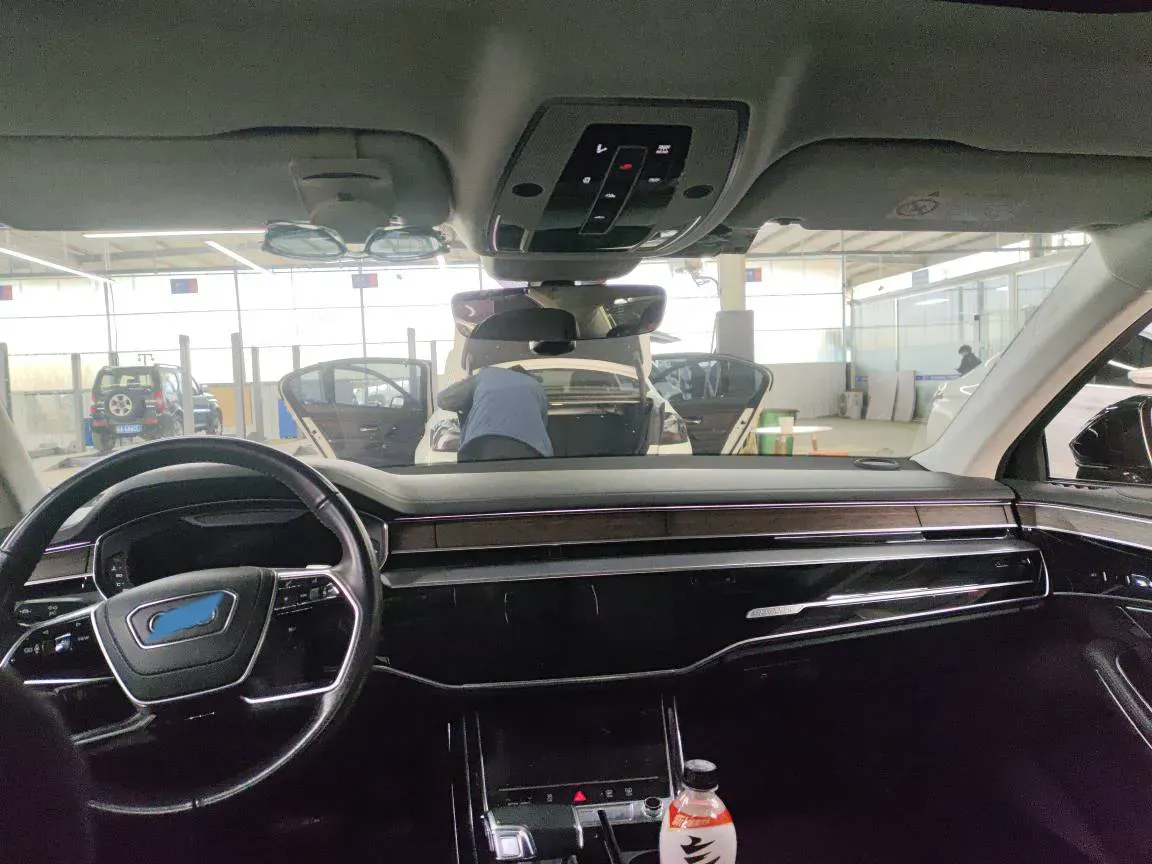 2021 Audi A8 3.0T 340HP V6 8AT,autocango,china used car exporter,china ev exporter,chinese used car exporter,chinese used ev exporter