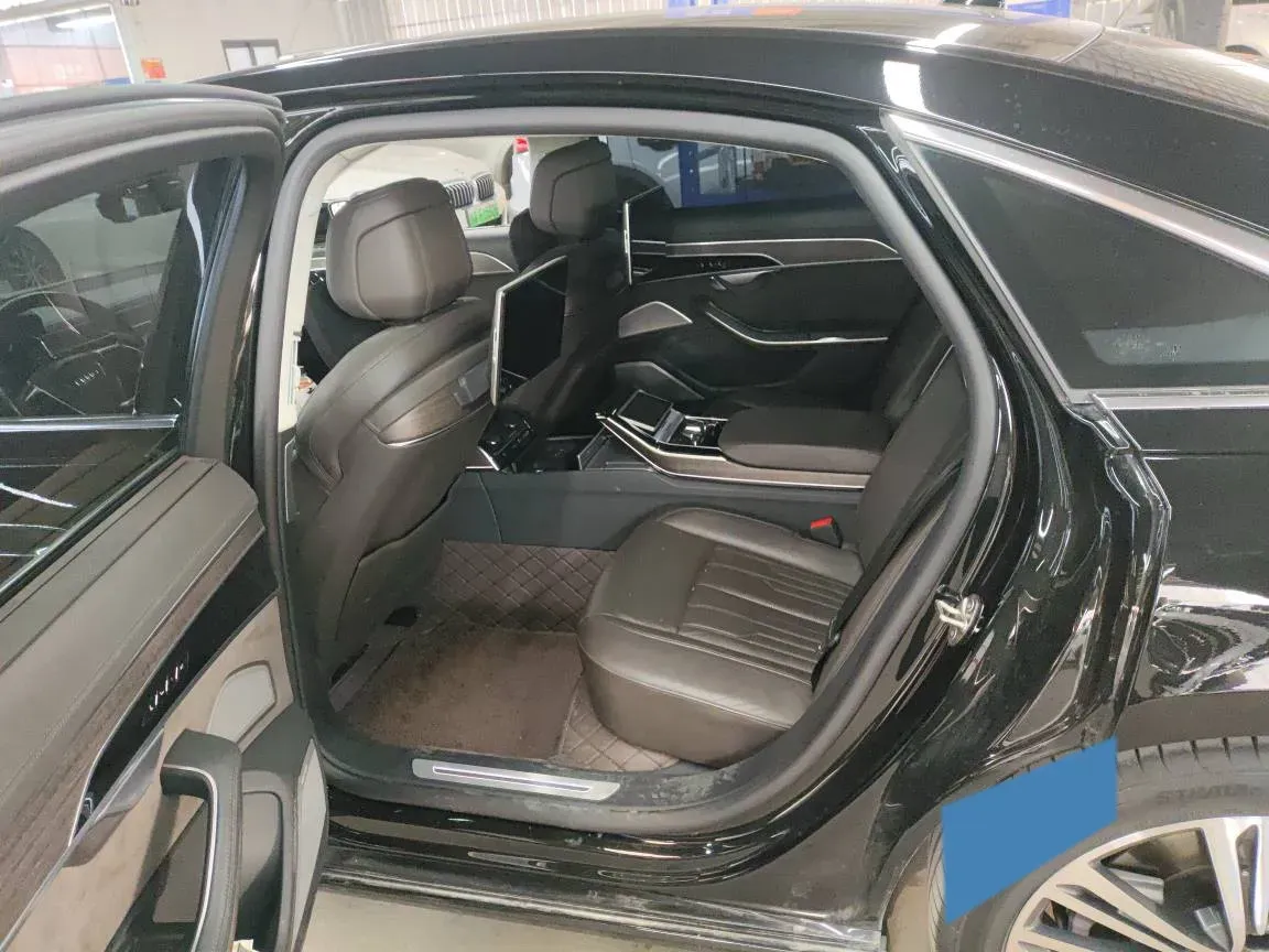 2021 Audi A8 3.0T 340HP V6 8AT,autocango,china used car exporter,china ev exporter,chinese used car exporter,chinese used ev exporter
