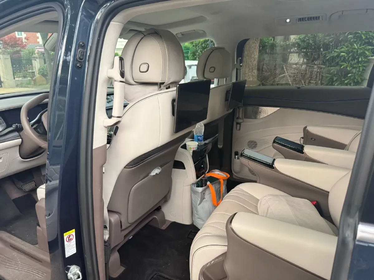 2022 Mercedes-Benz GLC Class 2.0T 197HP L4 9AT,autocango,china used car exporter,china ev exporter,chinese used car exporter,chinese used ev exporter