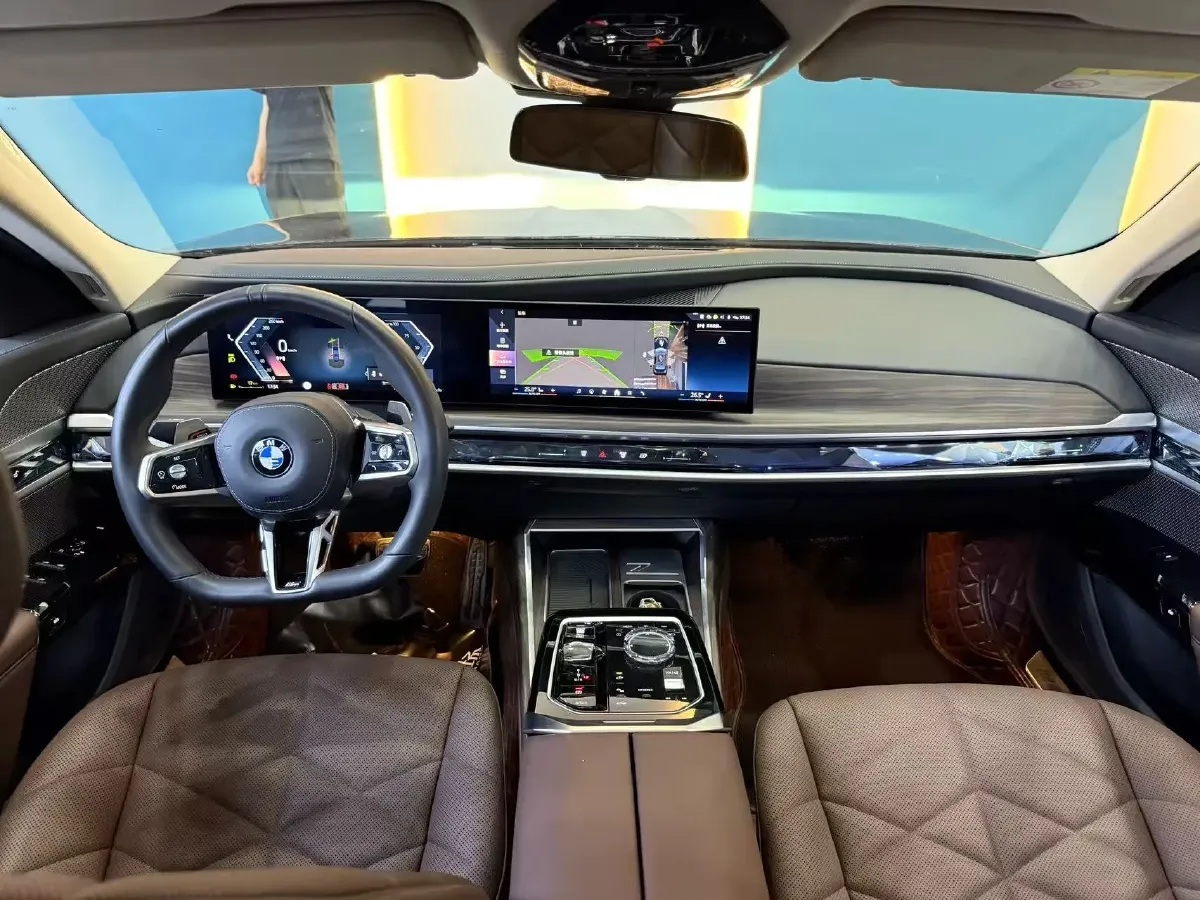 2023 BMW 7 Series 3.0T 272HP L6 8AT,autocango,china used car exporter,china ev exporter,chinese used car exporter,chinese used ev exporter