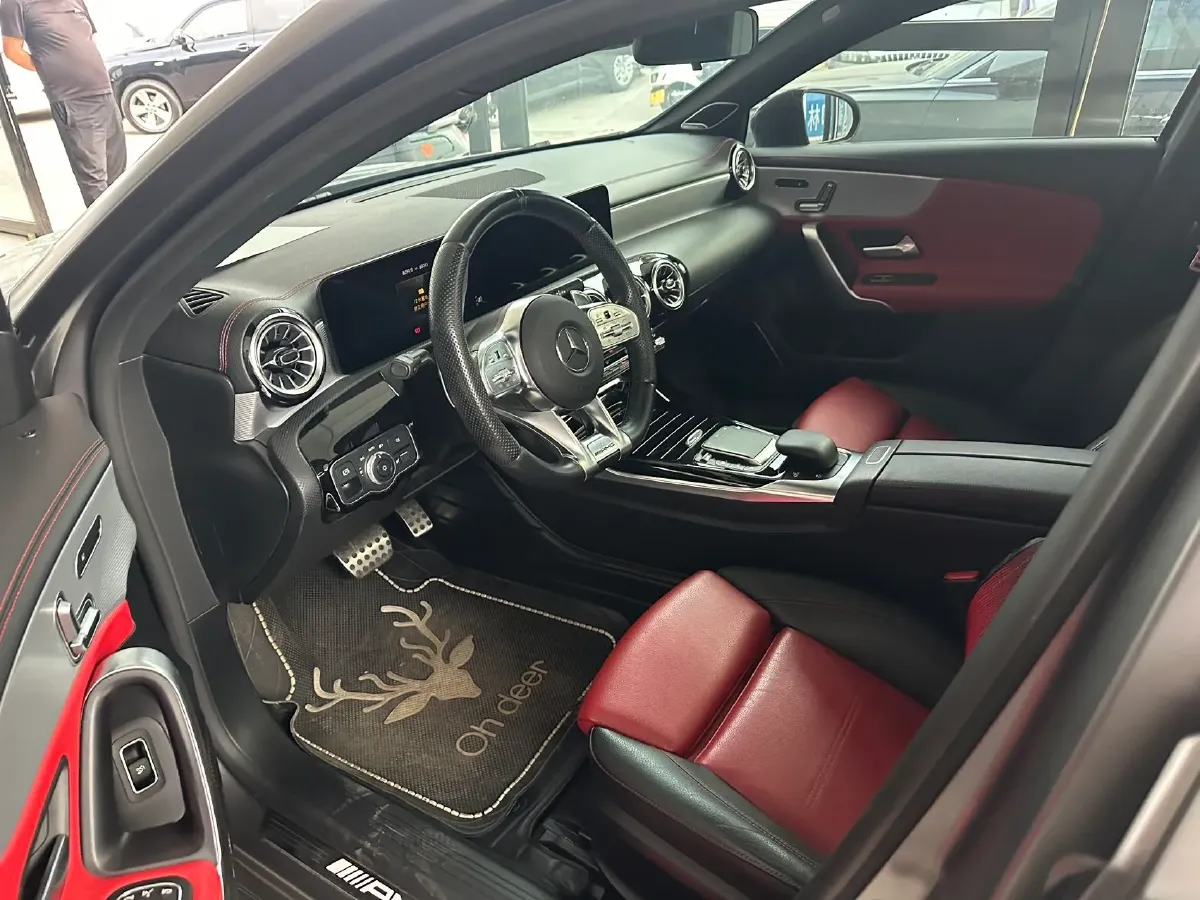 2021 Mercedes-Benz A AMG 2.0T 306HP L4 7DCT,autocango,china used car exporter,china ev exporter,chinese used car exporter,chinese used ev exporter