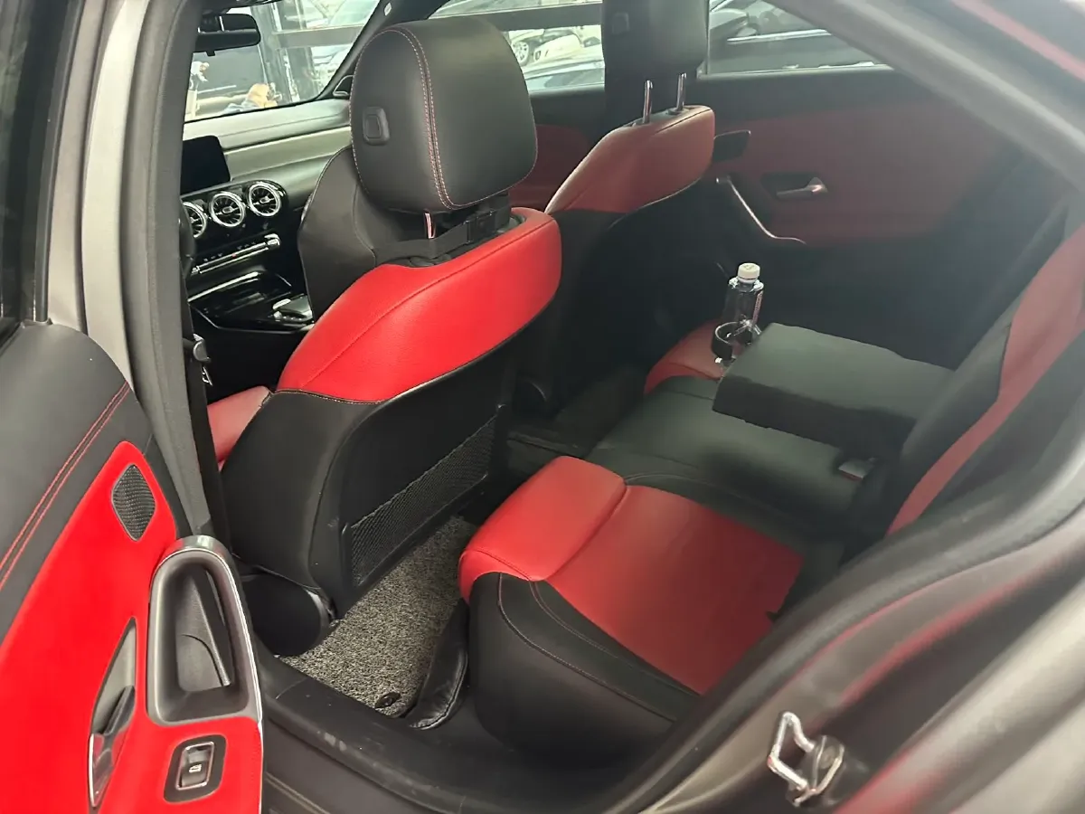 2021 Mercedes-Benz A AMG 2.0T 306HP L4 7DCT,autocango,china used car exporter,china ev exporter,chinese used car exporter,chinese used ev exporter