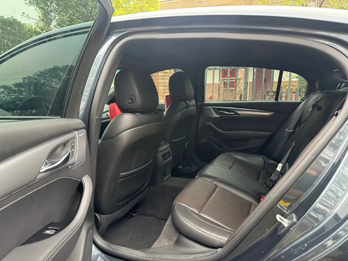 2021 Cadillac CT5 2.0T 237HP L4 10AT,autocango,china used car exporter,china ev exporter,chinese used car exporter,chinese used ev exporter