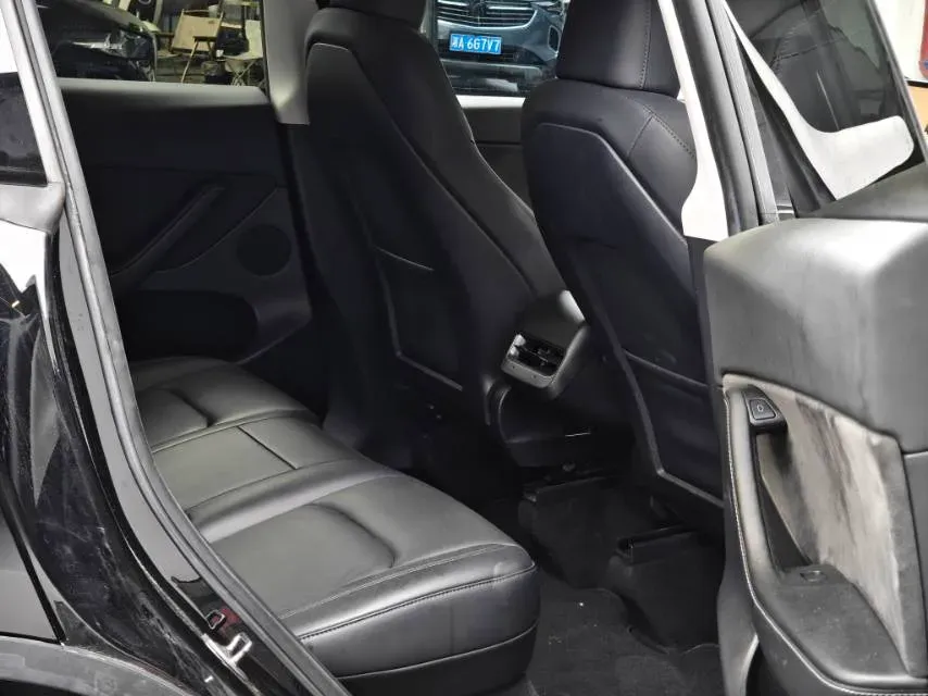 2022 Tesla Model Y BEV 60KWH,autocango,china used car exporter,china ev exporter,chinese used car exporter,chinese used ev exporter