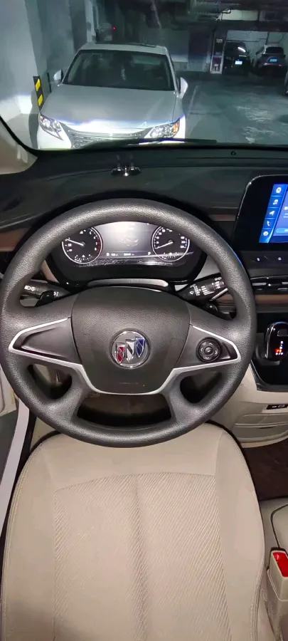 2023 Buick GL8 2.0T 237HP L4 9AT,autocango,china used car exporter,china ev exporter,chinese used car exporter,chinese used ev exporter