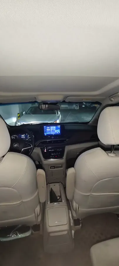 2023 Buick GL8 2.0T 237HP L4 9AT,autocango,china used car exporter,china ev exporter,chinese used car exporter,chinese used ev exporter