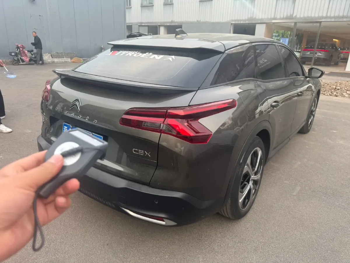 2022 Citroen C5 X 1.6T 175HP L4 8AT,autocango,china used car exporter,china ev exporter,chinese used car exporter,chinese used ev exporter