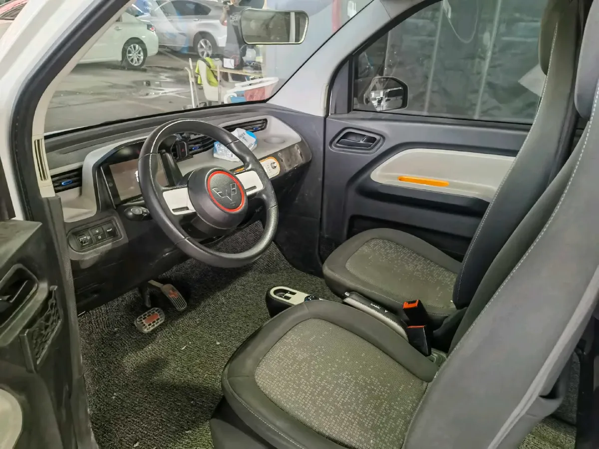 2020 WuLing HongGuang MINI EV BEV 9KWH,autocango,china used car exporter,china ev exporter,chinese used car exporter,chinese used ev exporter