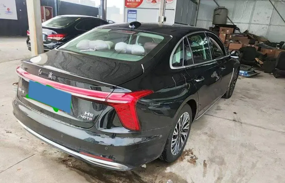 2024 HongQi H5 2.0T 224HP L4 8AT,autocango,china used car exporter,china ev exporter,chinese used car exporter,chinese used ev exporter