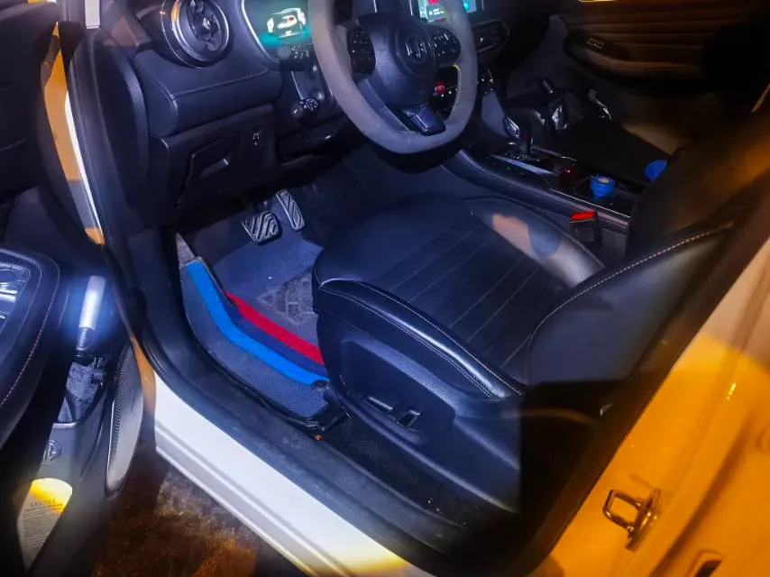 2018 MG HS 2.0T 231HP L4 6DCT,autocango,china used car exporter,china ev exporter,chinese used car exporter,chinese used ev exporter