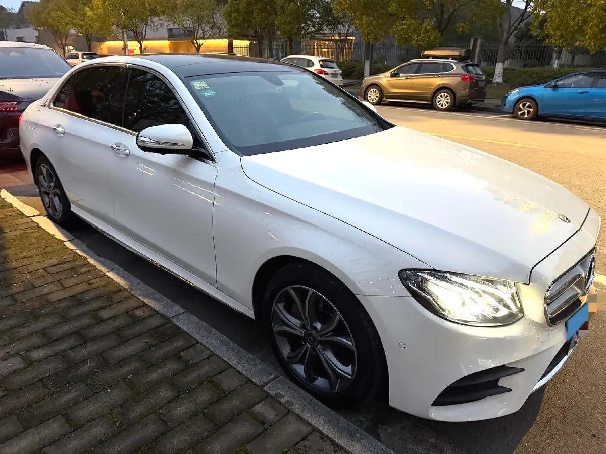 2020 Mercedes-Benz E Class 2.0T 258HP L4 9AT,autocango,china used car exporter,china ev exporter,chinese used car exporter,chinese used ev exporter