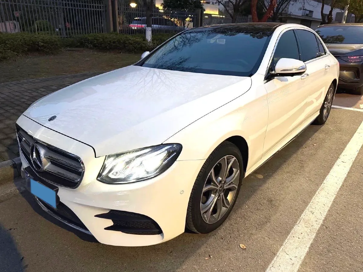 2020 Mercedes-Benz E Class 2.0T 258HP L4 9AT,autocango,china used car exporter,china ev exporter,chinese used car exporter,chinese used ev exporter