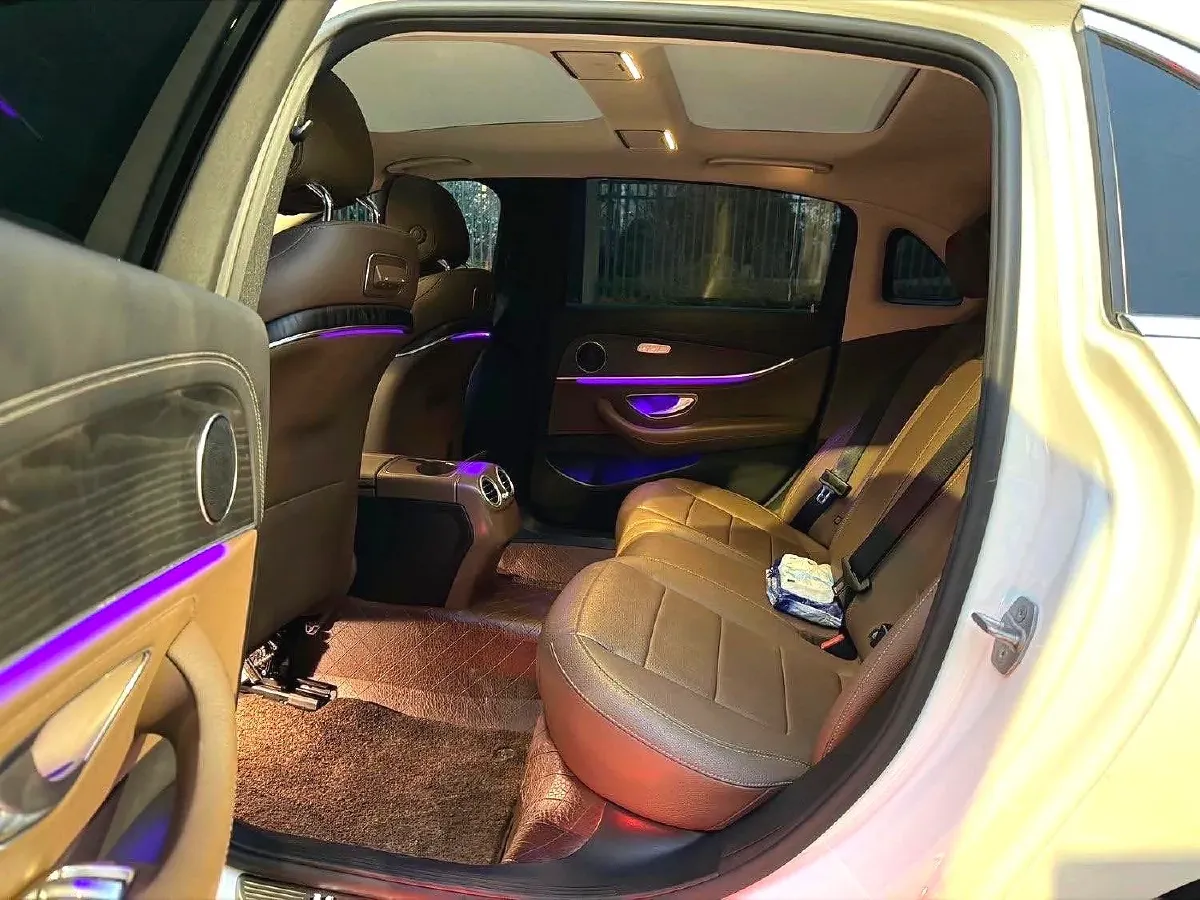 2020 Mercedes-Benz E Class 2.0T 258HP L4 9AT,autocango,china used car exporter,china ev exporter,chinese used car exporter,chinese used ev exporter