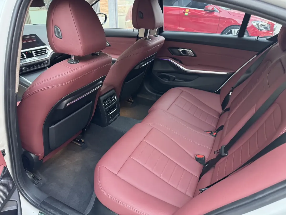 2021 BMW 3 Series 2.0T 184HP L4 8AT,autocango,china used car exporter,china ev exporter,chinese used car exporter,chinese used ev exporter
