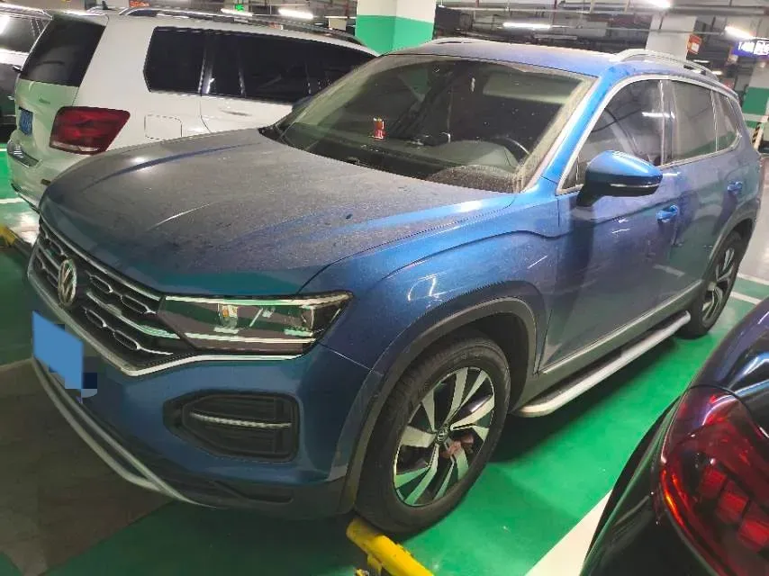 2019 Jeep Cherokee 2.0T 234HP L4 9AT,autocango,china used car exporter,china ev exporter,chinese used car exporter,chinese used ev exporter