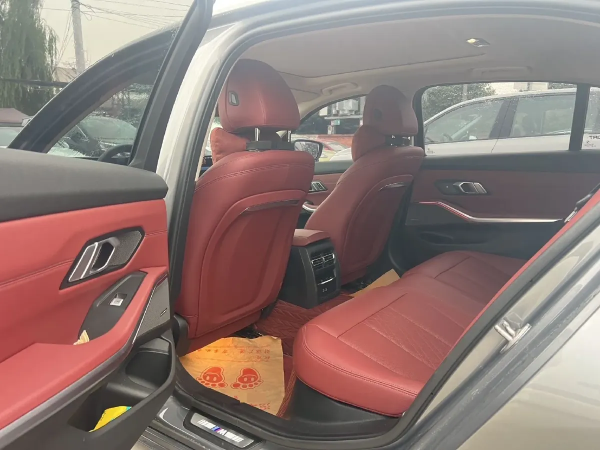 2024 BMW 3 Series 2.0T 184HP L4 8AT,autocango,china used car exporter,china ev exporter,chinese used car exporter,chinese used ev exporter