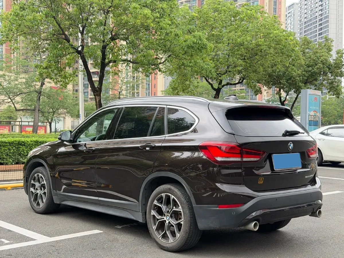 2022 BMW X1 2.0T 192HP L4 7DCT,autocango,china used car exporter,china ev exporter,chinese used car exporter,chinese used ev exporter