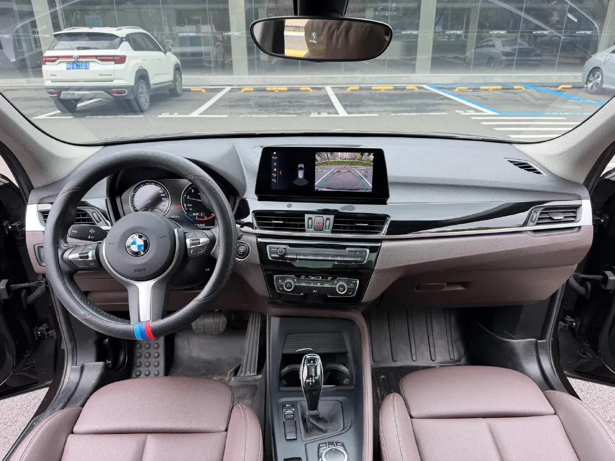 2022 BMW X1 2.0T 192HP L4 7DCT,autocango,china used car exporter,china ev exporter,chinese used car exporter,chinese used ev exporter