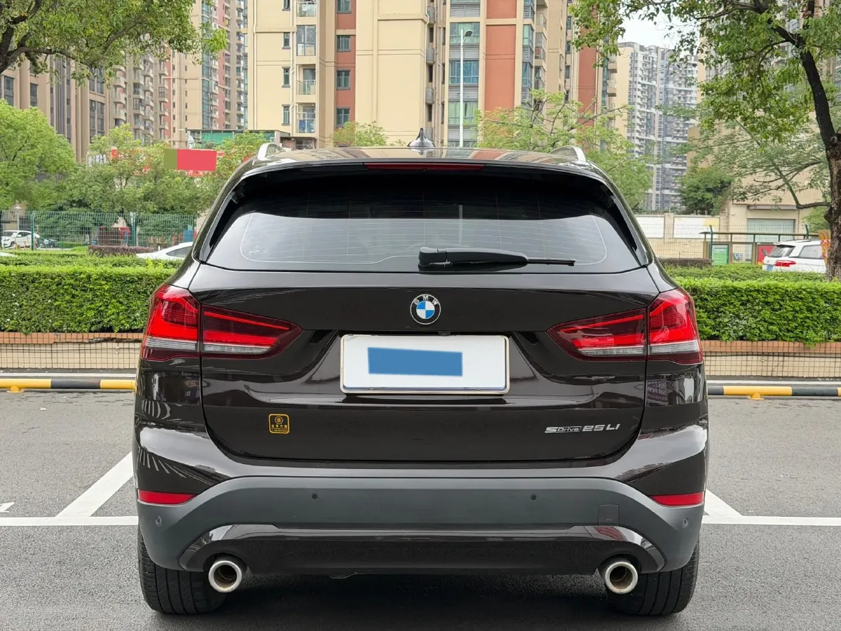 2022 BMW X1 2.0T 192HP L4 7DCT,autocango,china used car exporter,china ev exporter,chinese used car exporter,chinese used ev exporter