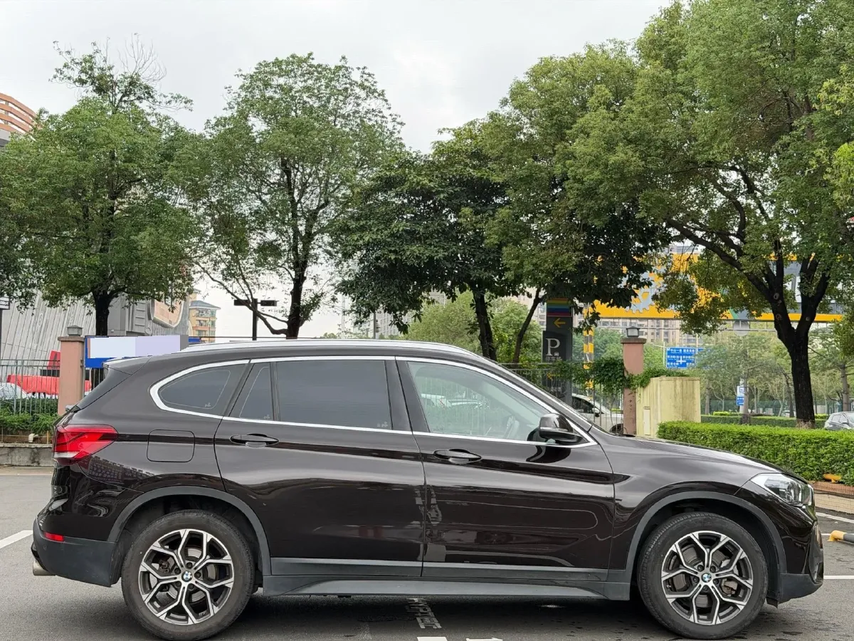 2022 BMW X1 2.0T 192HP L4 7DCT,autocango,china used car exporter,china ev exporter,chinese used car exporter,chinese used ev exporter