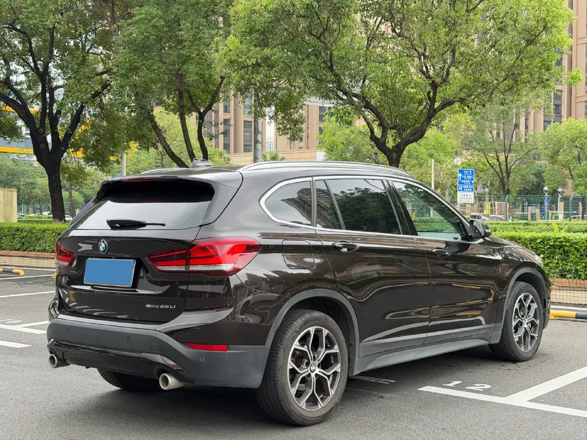 2022 BMW X1 2.0T 192HP L4 7DCT,autocango,china used car exporter,china ev exporter,chinese used car exporter,chinese used ev exporter