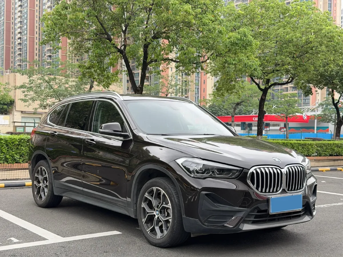 2022 BMW X1 2.0T 192HP L4 7DCT,autocango,china used car exporter,china ev exporter,chinese used car exporter,chinese used ev exporter