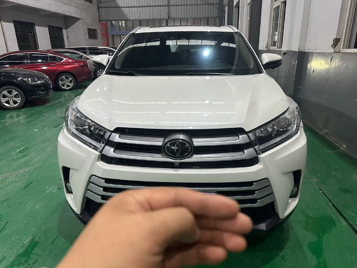 2018 Toyota Highlander 2.0T 220HP L4 6AT,autocango,china used car exporter,china ev exporter,chinese used car exporter,chinese used ev exporter