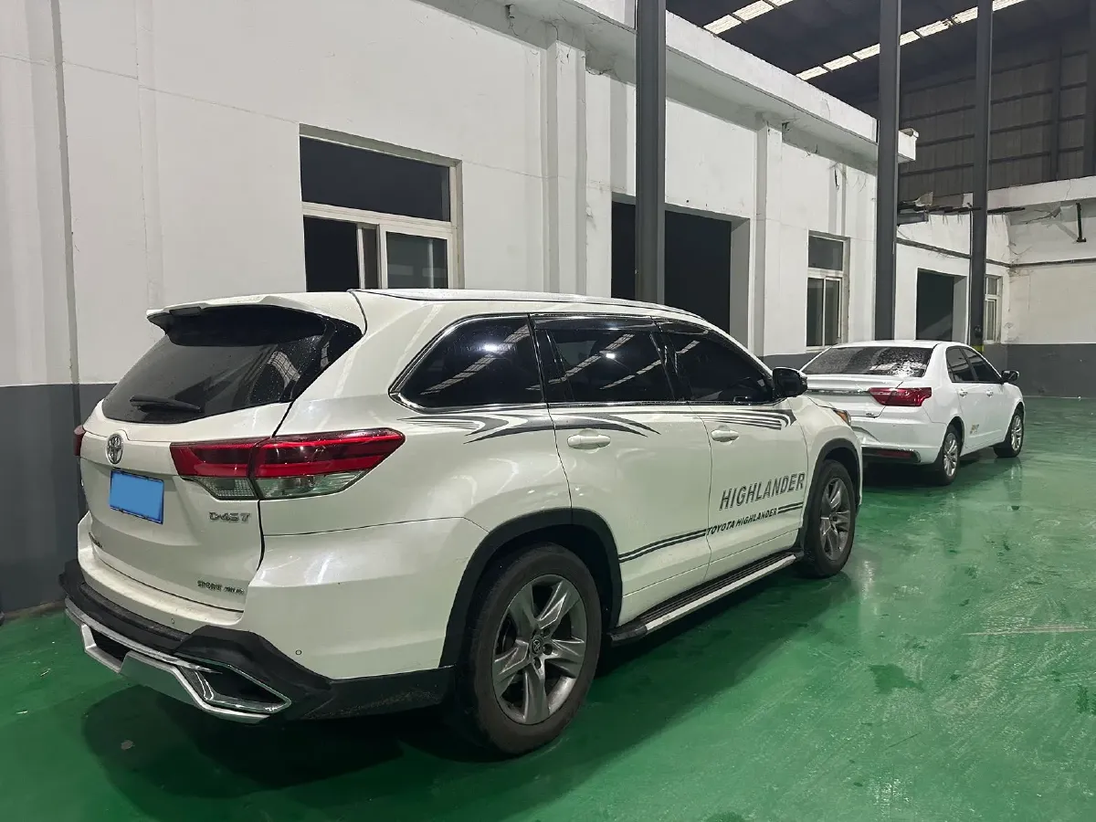 2018 Toyota Highlander 2.0T 220HP L4 6AT,autocango,china used car exporter,china ev exporter,chinese used car exporter,chinese used ev exporter