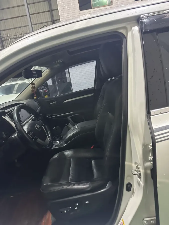 2018 Toyota Highlander 2.0T 220HP L4 6AT,autocango,china used car exporter,china ev exporter,chinese used car exporter,chinese used ev exporter