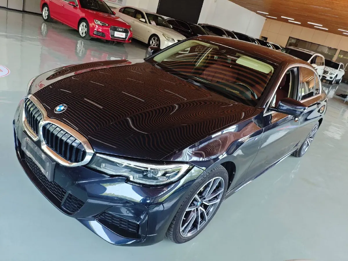 2022 BMW 3 Series 2.0T 184HP L4 8AT,autocango,china used car exporter,china ev exporter,chinese used car exporter,chinese used ev exporter