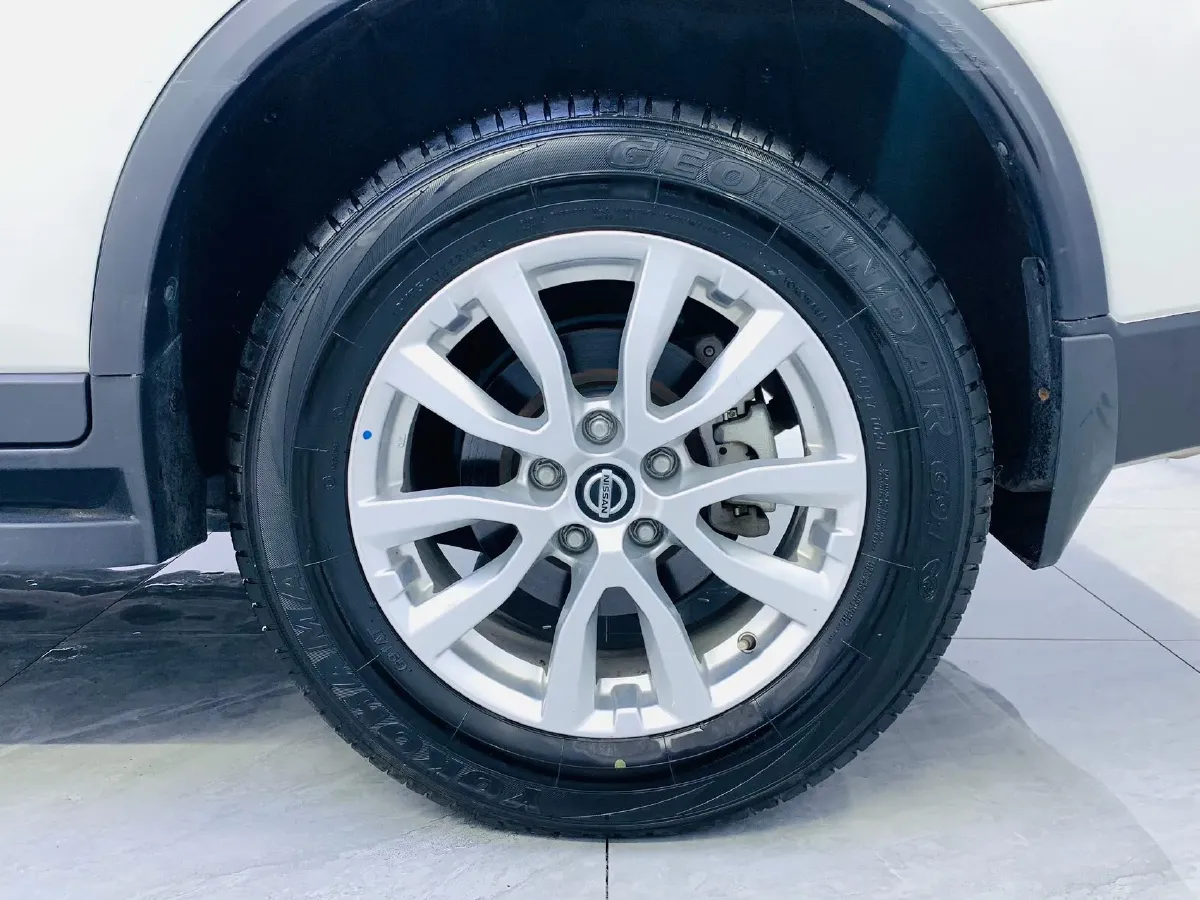 2022 Nissan X-Trail 2.0L 151HP L4 CVT,autocango,china used car exporter,china ev exporter,chinese used car exporter,chinese used ev exporter